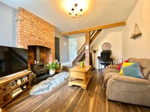 Lounge- click for photo gallery
